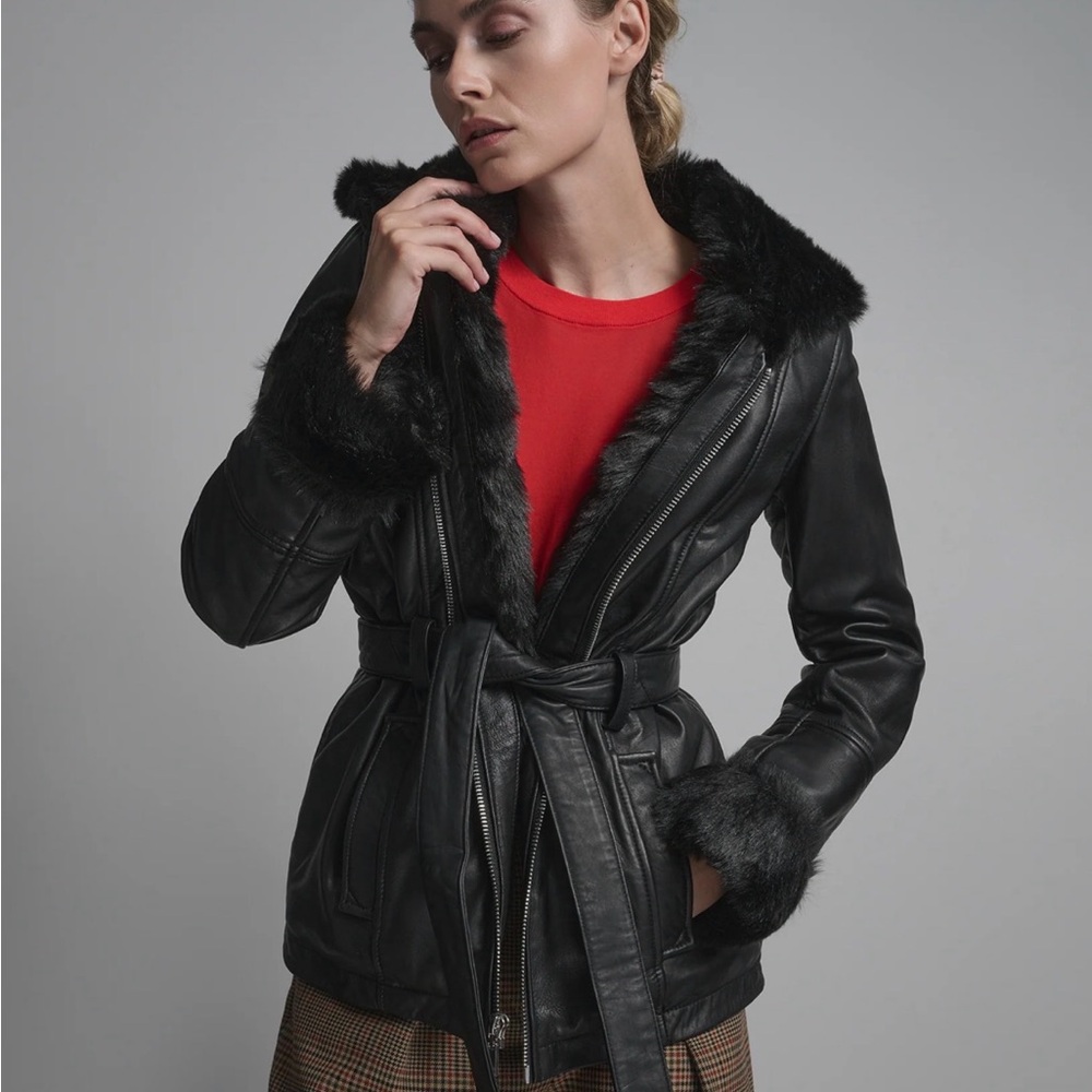 Wilsons Vintage Leather Black Jacket with Faux Fur Trim